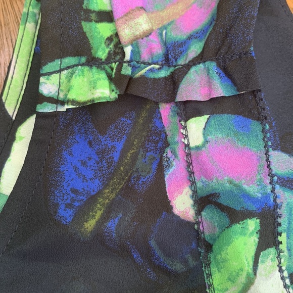 XXS Petite Banana Republican Sleeveless Tie  Neck Blouse - Picture 4 of 4